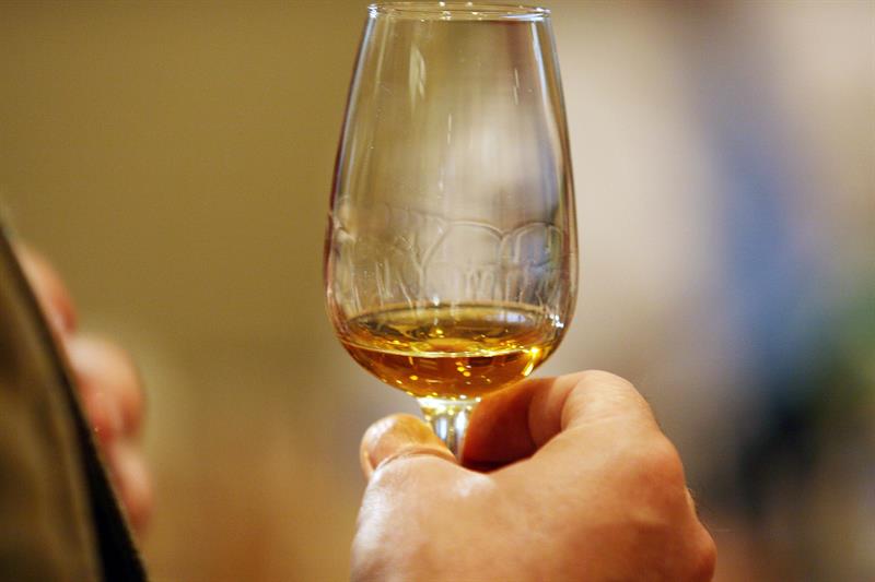  Schottland wird einen Mindestpreis fÃ¼r Alkohol einfÃ¼hren, um den Verbrauch zu senken