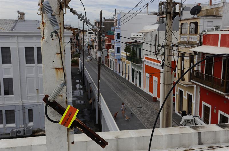  ElÃ©ctrico de P.Rico sagt, dass es eine umstrittene Unterschrift gezahlt hat, die das Netz der Insel hebt