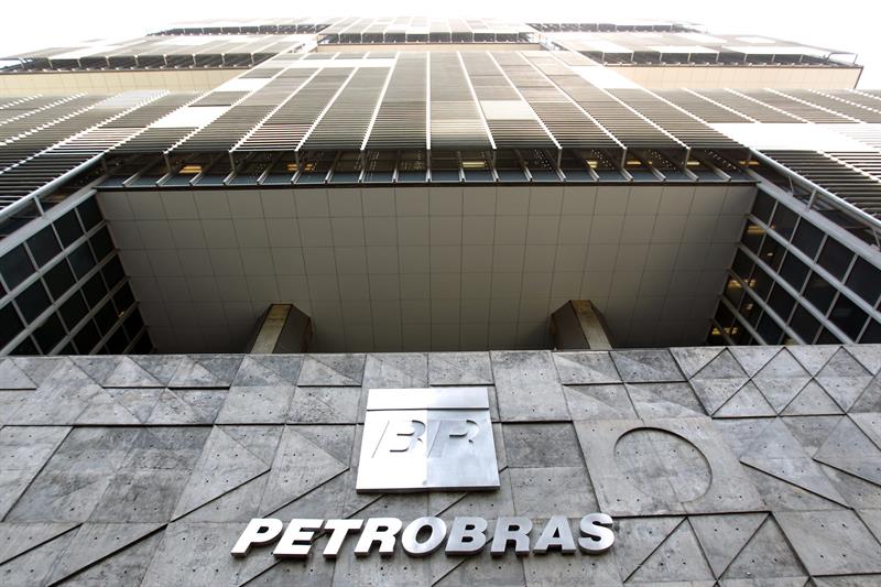  Verhaftung eines Ex-Managers einer Tochtergesellschaft des brasilianischen Petrobras, der Bestechungsgelder beschuldigt wird